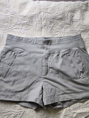 Athleta Trekkie North Shorts with Wide Waistband